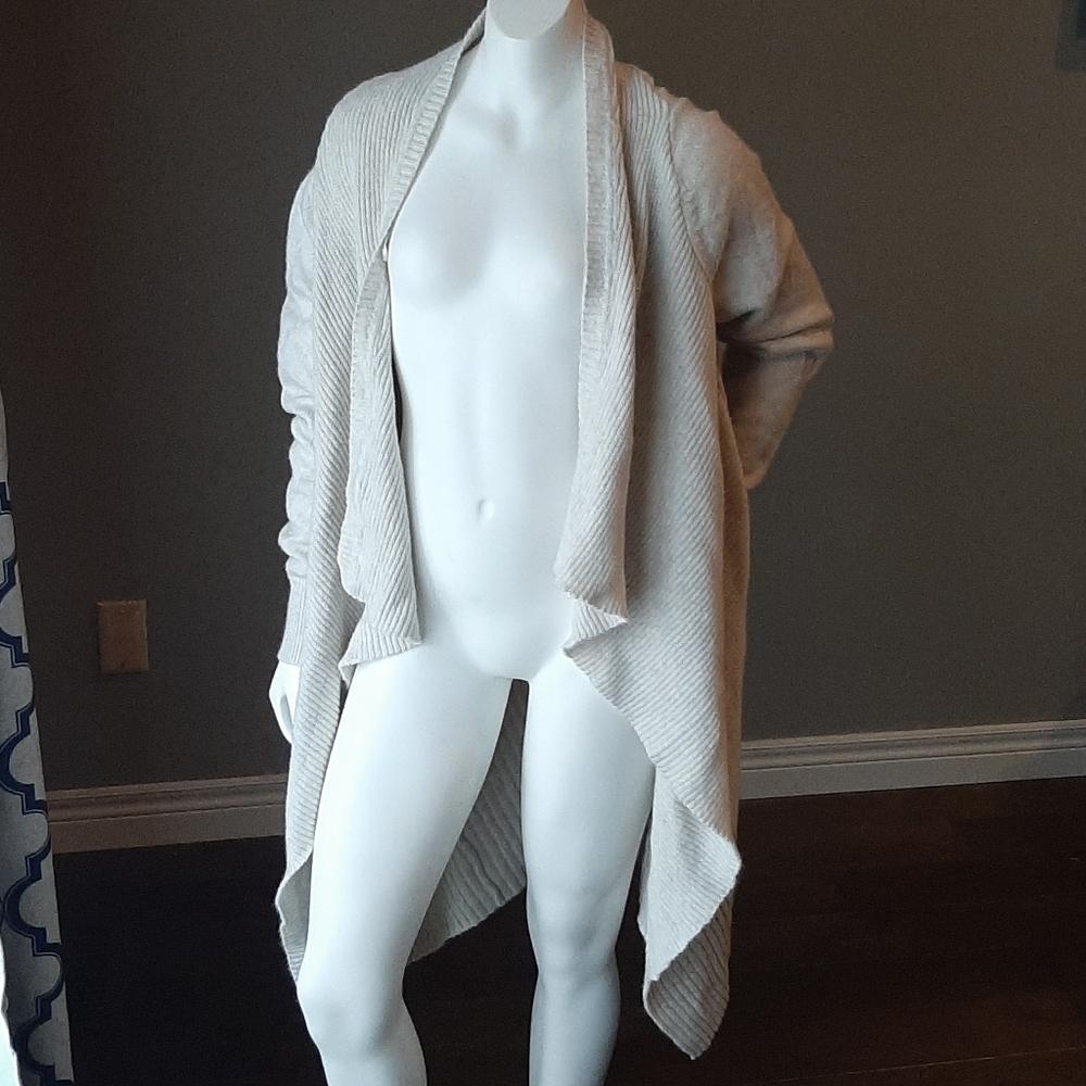 Vera Wang sweater